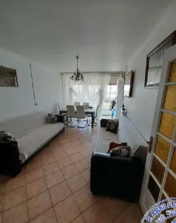 Appartement de 72m² avec 3 chambres en vente à Marseille 15 - 30 000 euros 