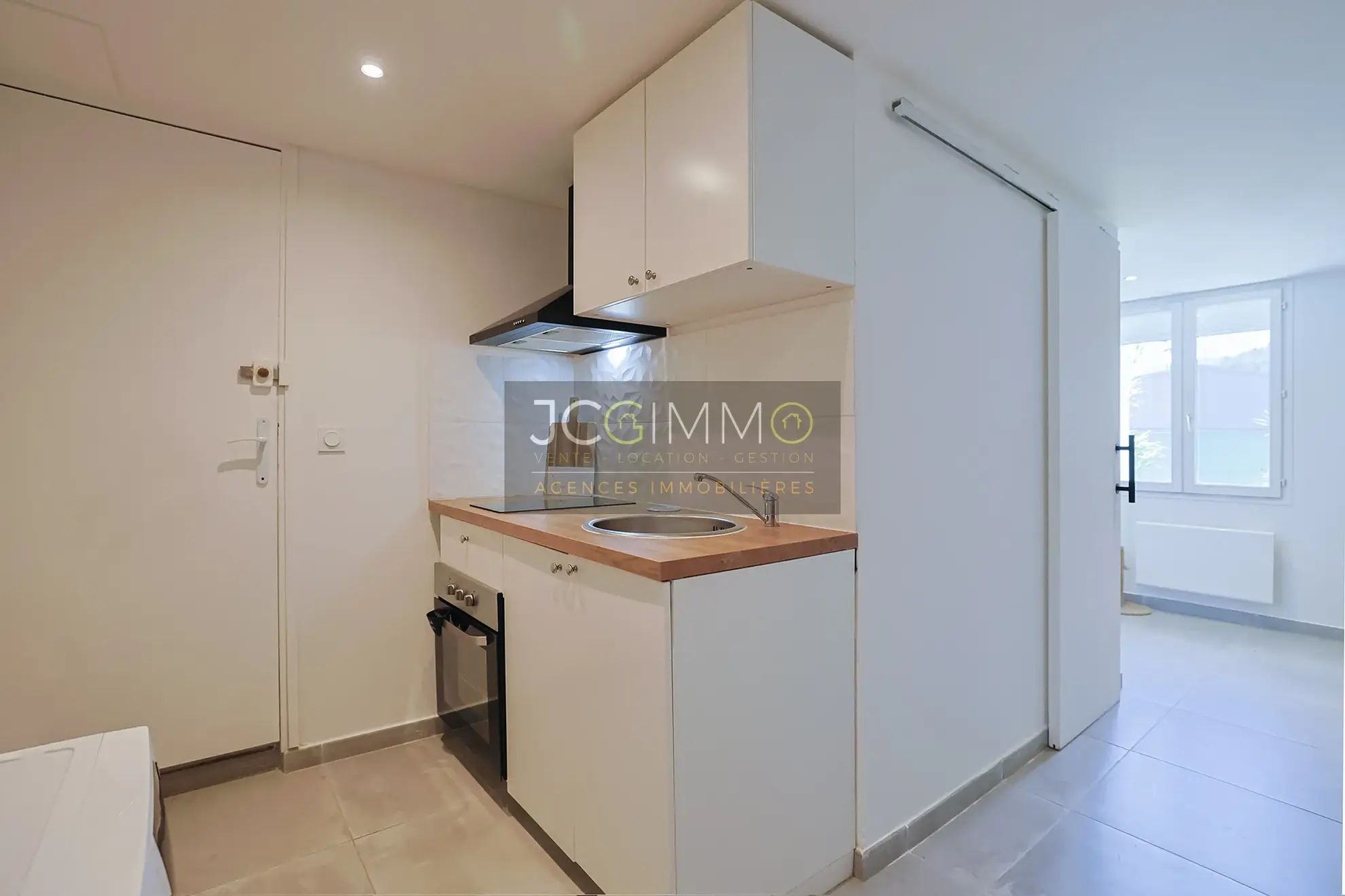 À vendre : Appartement T3 en duplex + Studio rénové à Sollies Pont 