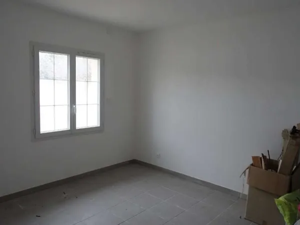Maison à vendre à Meyzieu - 116 000 € 