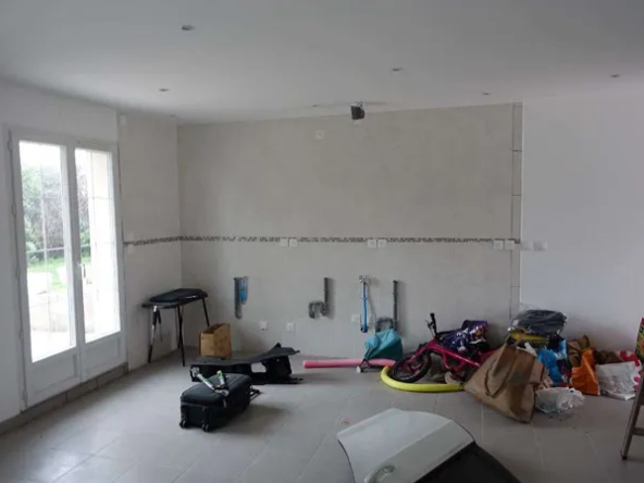 Maison à vendre à Meyzieu - 116 000 € 