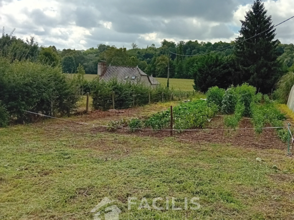 Charmante Propriété Béarnaise avec Maison et Grange à Lasseube 