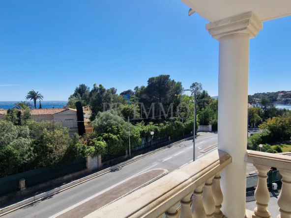 Vente Appartement 2 pièces avec vue mer à Boulouris, 249 000 € 