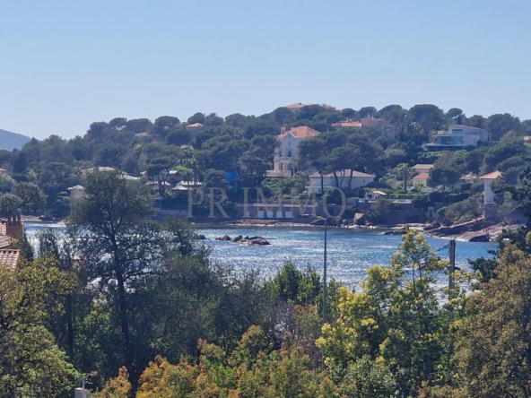 Vente Appartement 2 pièces avec vue mer à Boulouris, 249 000 € 