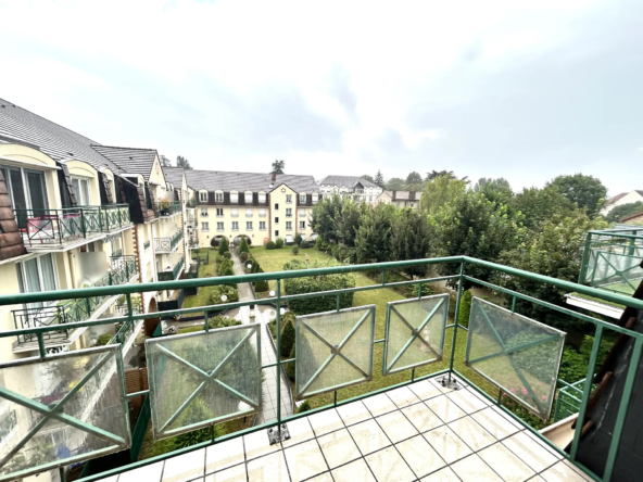 Appartement F3/F4 à vendre à Torcy - 73,78 m² - Box 