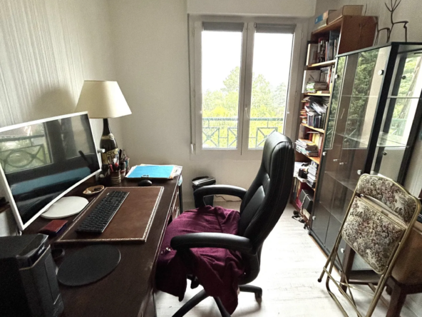 Appartement F3/F4 à vendre à Torcy - 73,78 m² - Box 