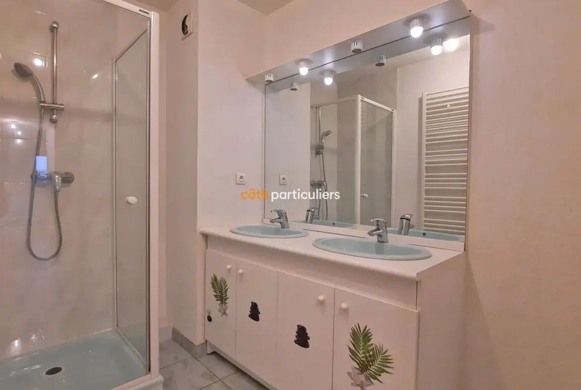 Appartement T4 avec balcon au 1er étage à Foucherans 