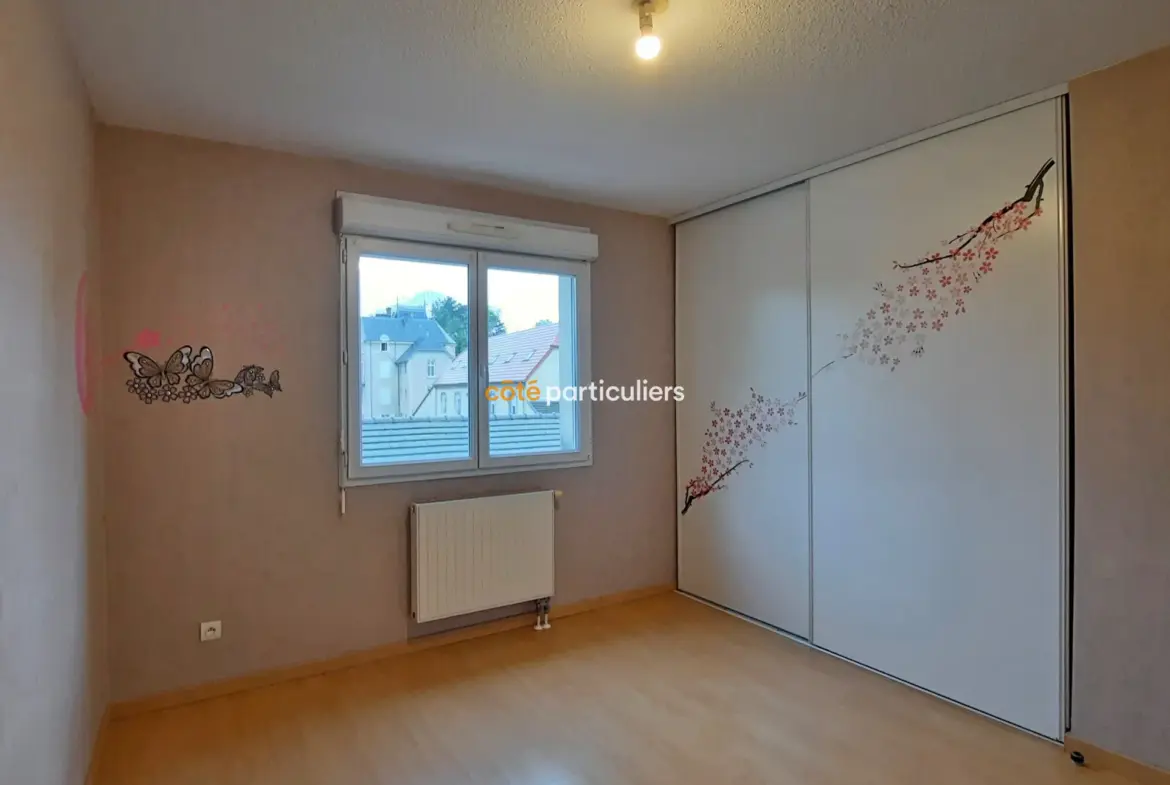 Appartement T4 avec balcon au 1er étage à Foucherans 