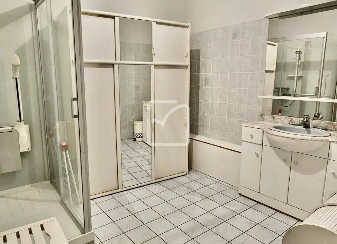 Immeuble à vendre au cœur de Beaulieu-sur-Dordogne 