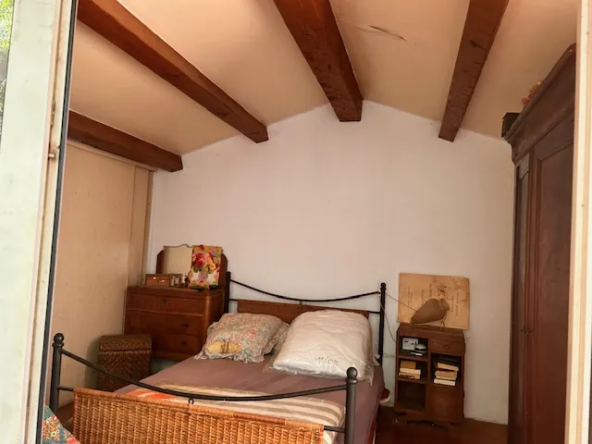 Villa à rénover avec vue dégagée au Revest sur 775 m² 