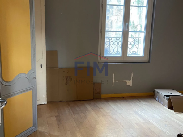 À vendre : Appartement F3 à rénover à Dieppe - 112 000 € 