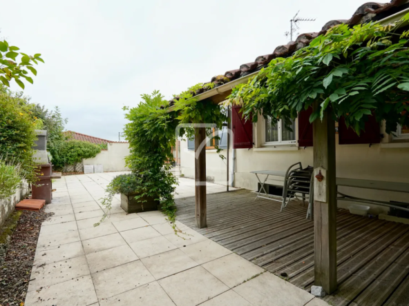 Pavillon 3 chambres à rafraîchir à L'Absie 