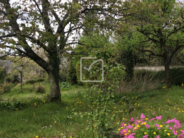 Maison de village avec jardin à Voutezac - 89 000 EUR 