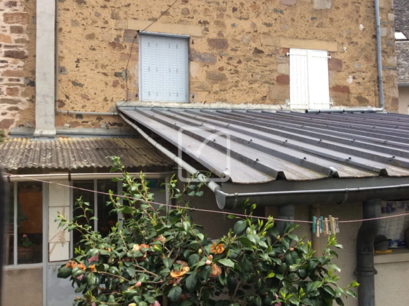 Maison de village avec jardin à Voutezac - 89 000 EUR 