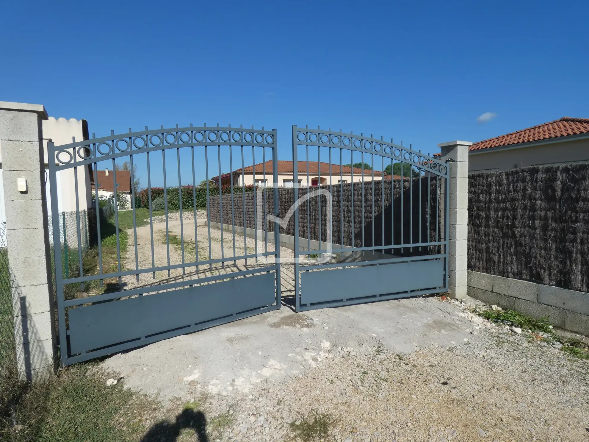 À vendre : jolie maison moderne avec 3 chambres à Biars sur Cère 