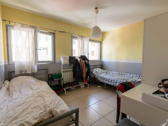 Appartement T3 à vendre à Toulon - 53 m², libre le 09.08.2024 
