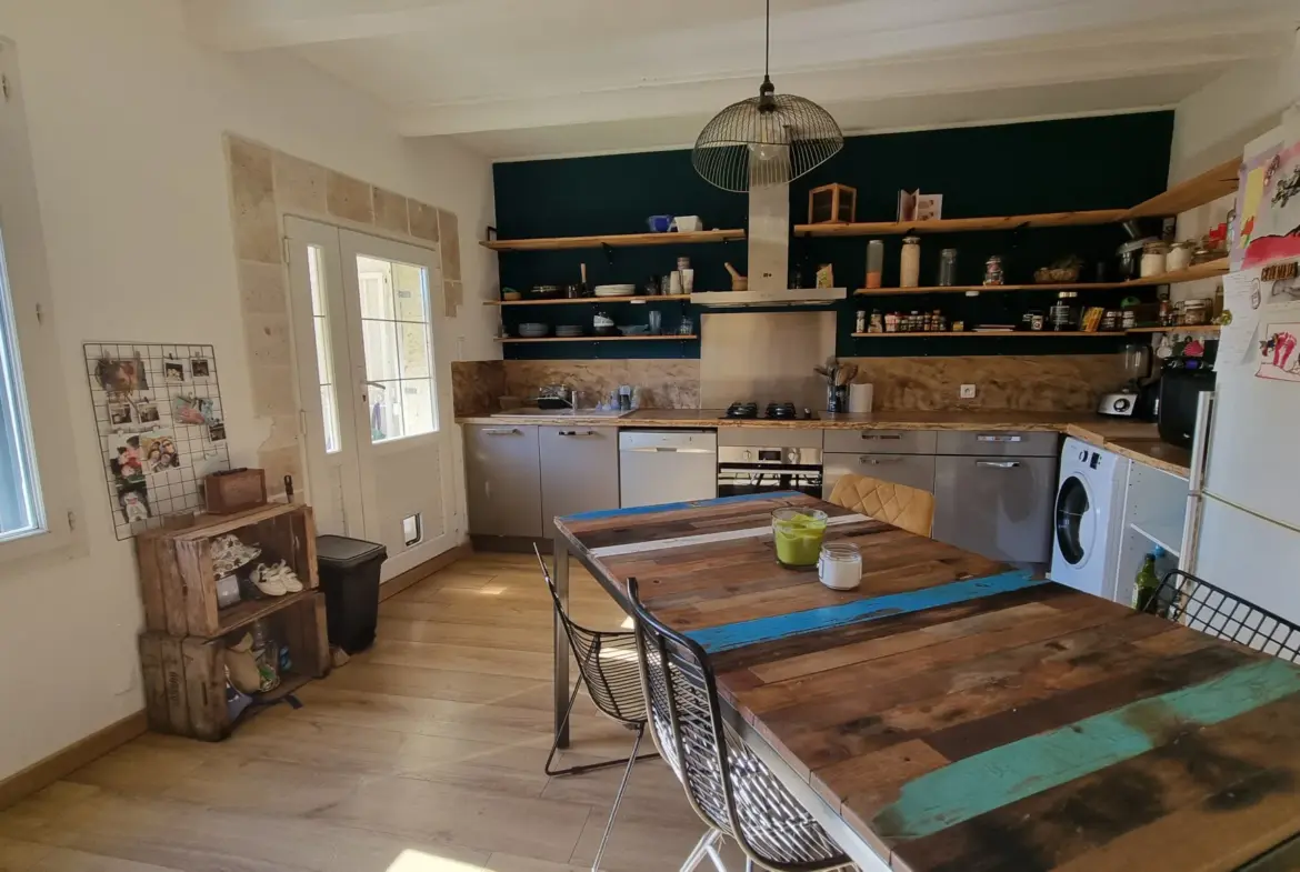 À vendre : Maison lumineuse 4 pièces à Aimargues 