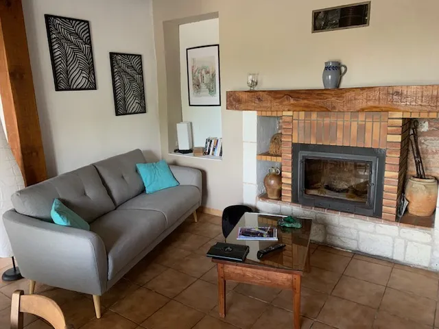 Belle longère entièrement rénovée à Fumel avec piscine 