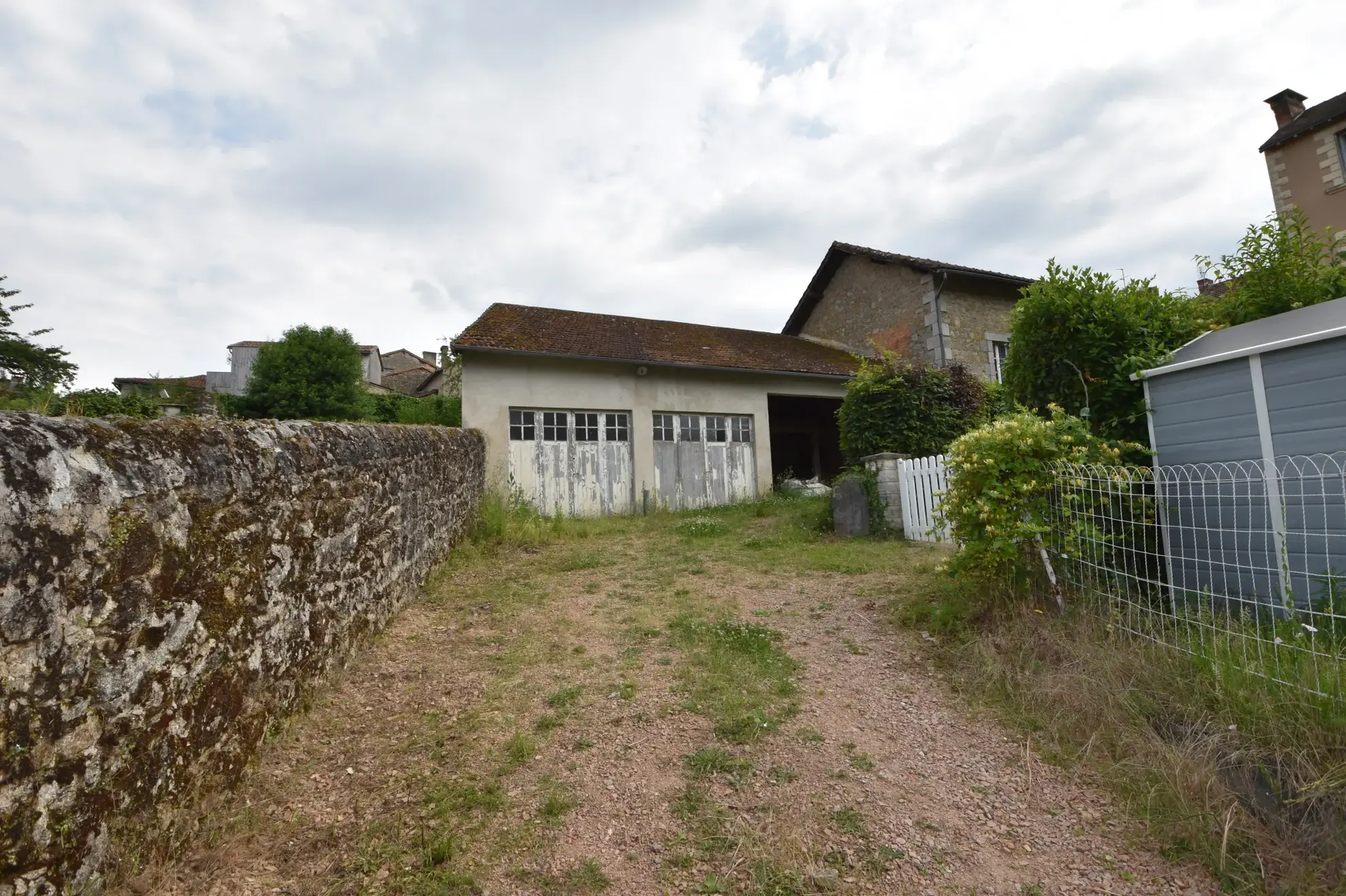 Projet de rénovation avec potentiel à Piégut-Pluviers 
