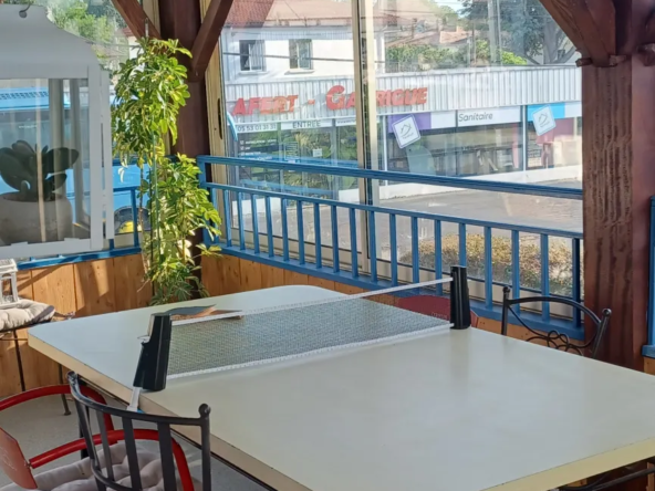 À vendre : Grande maison proche des commerces à Monsempron-Libos 