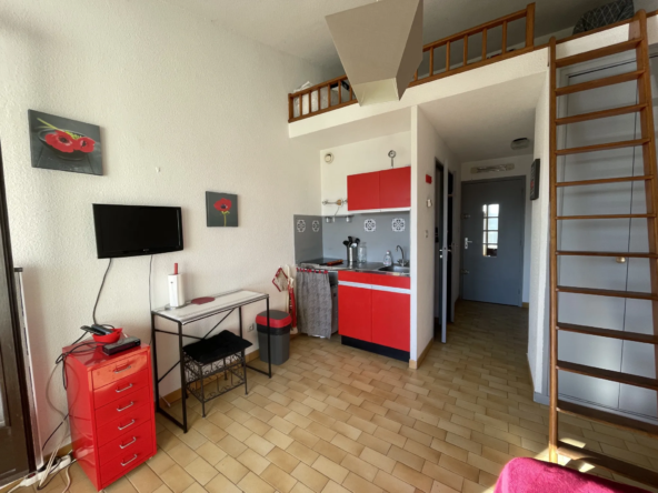 Studio cabine + mezzanine avec vue dégagée et parking au Cap d'Agde 