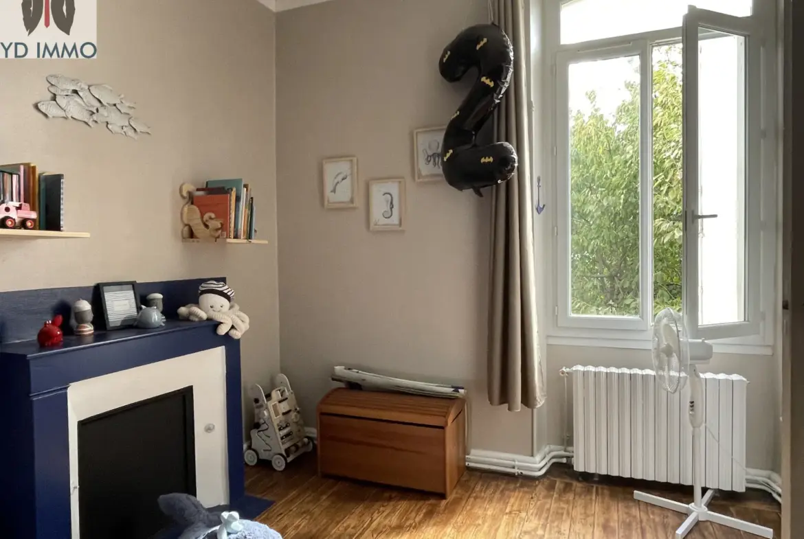 Maison en Pierre Rénovée à Cardan avec Jardin et Garage 