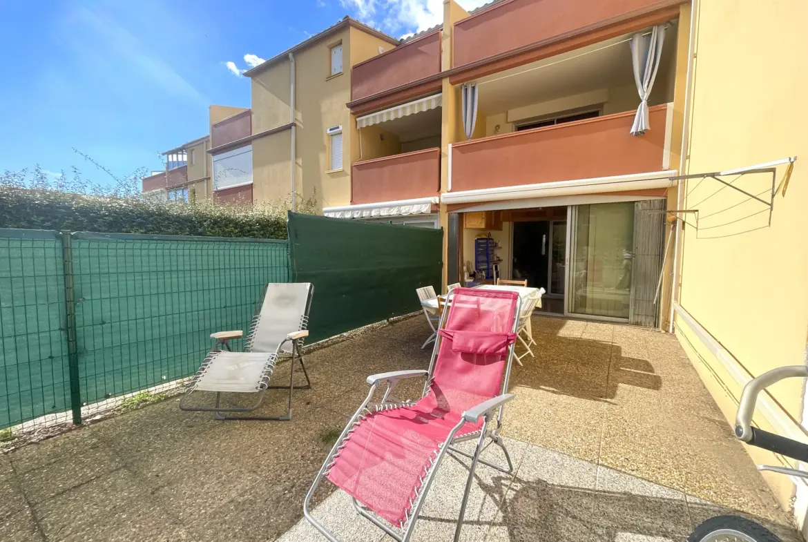 Appartement 3 pièces en rez-de-jardin avec parking privé au Cap d'Agde 