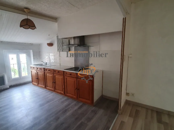 Appartement de type 2 bis à vendre à Saint Affrique 