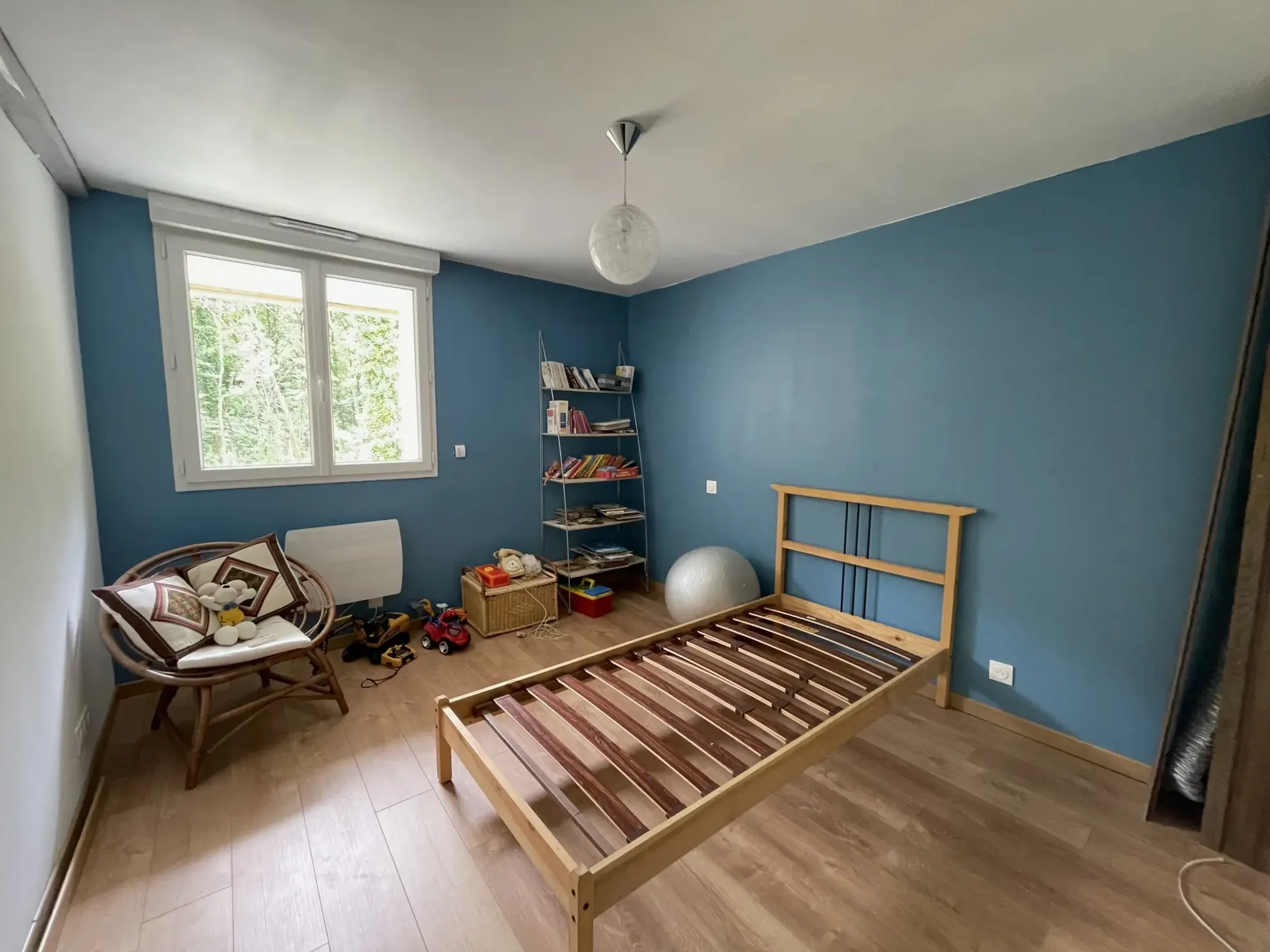 Maison en pierre avec 3 chambres et jardin clos à Illats 