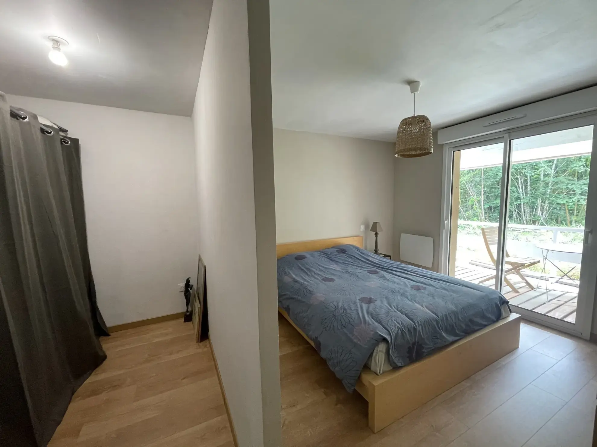 Maison en pierre avec 3 chambres et jardin clos à Illats 