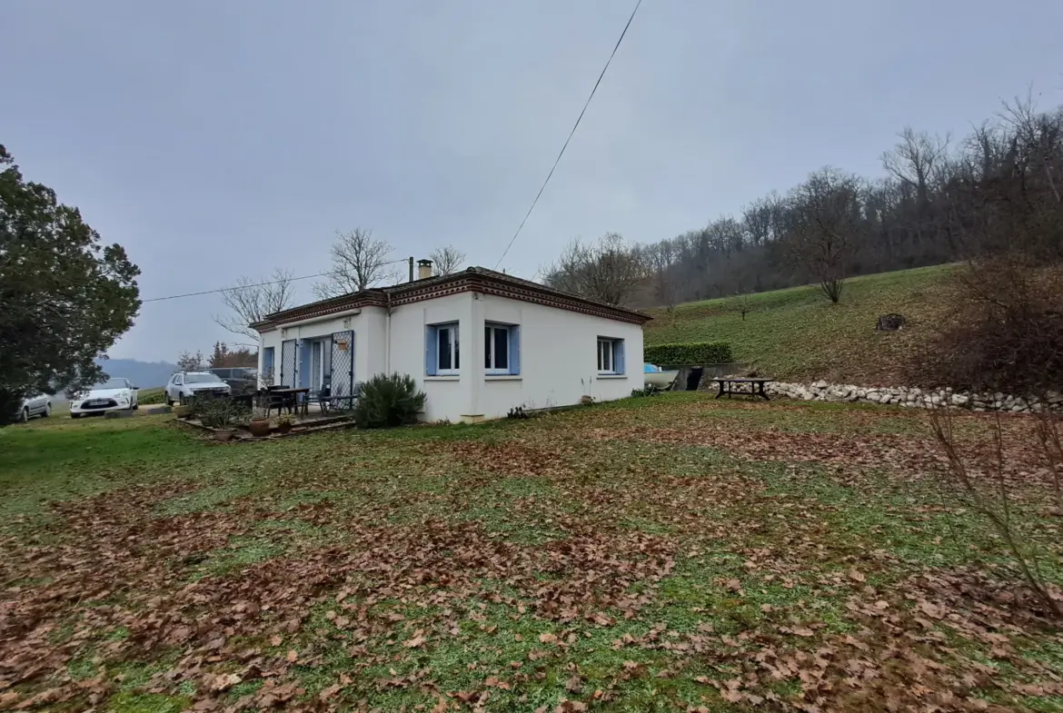 Maison de plain-pied avec vue sur le Lot à Casseneuil 