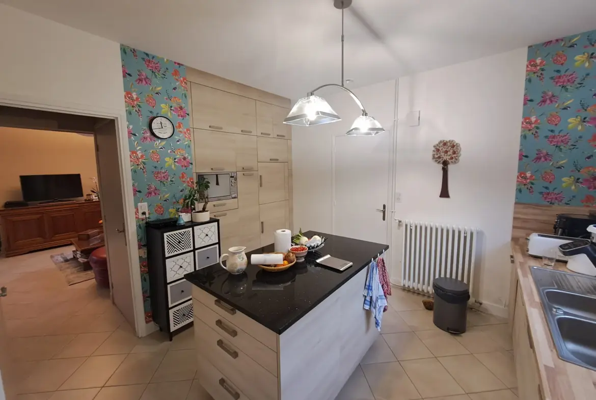 Maison de plain-pied avec vue sur le Lot à Casseneuil 