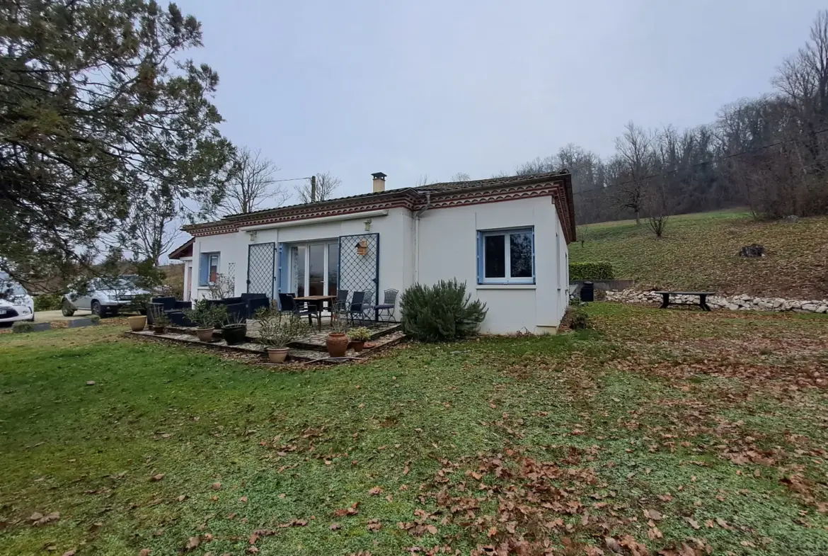 Maison de plain-pied avec vue sur le Lot à Casseneuil 