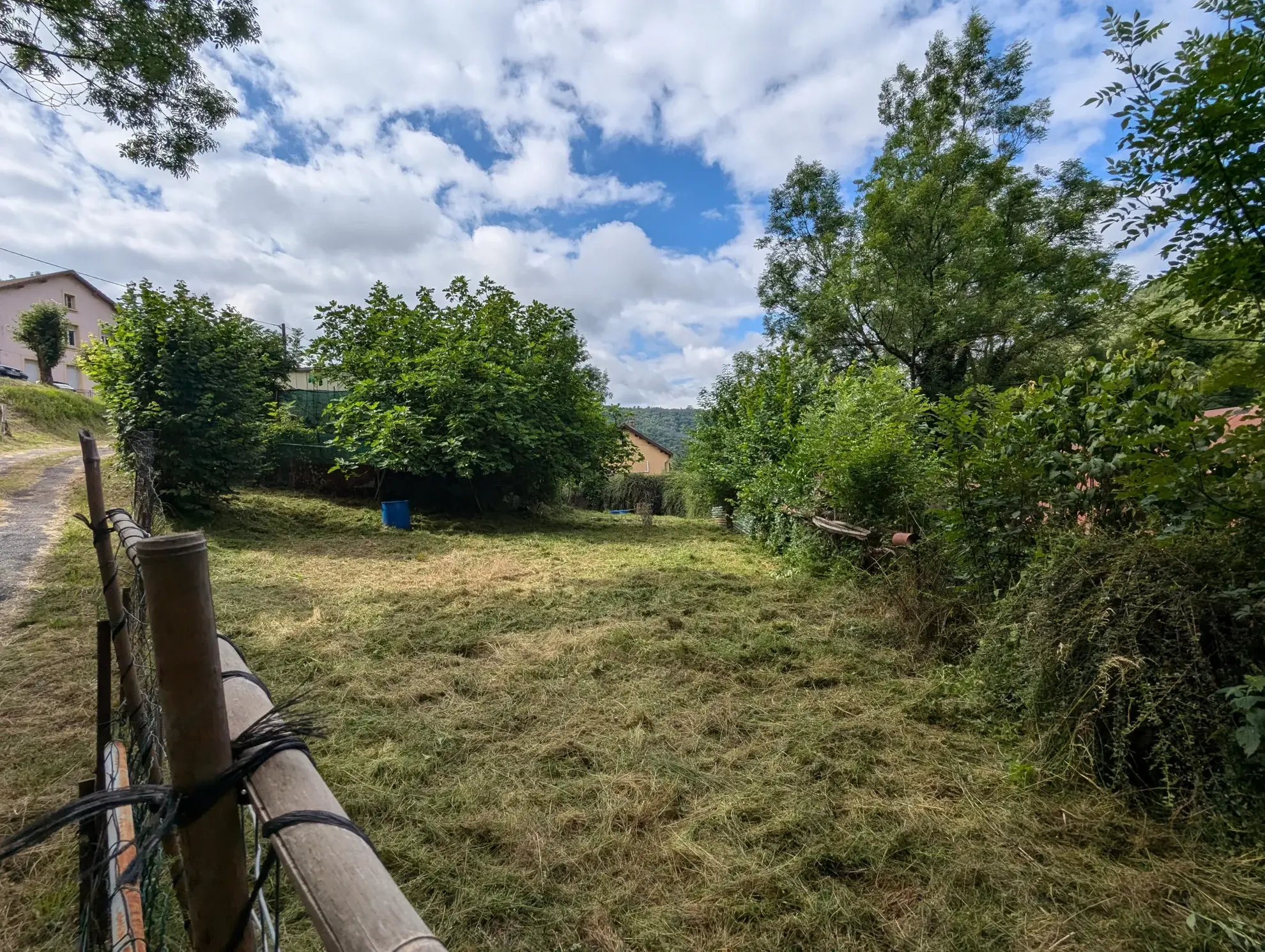 À vendre : Maison individuelle à Laval de Cere 