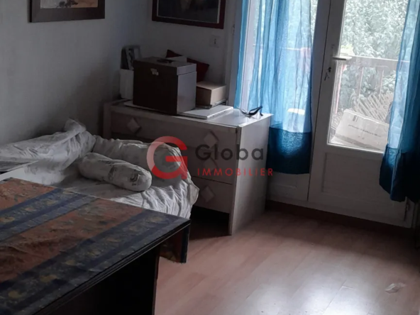 Appartement T3 à vendre avec cave et stationnement à Salon de Provence 