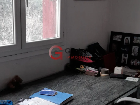 Appartement T3 à vendre avec cave et stationnement à Salon de Provence 