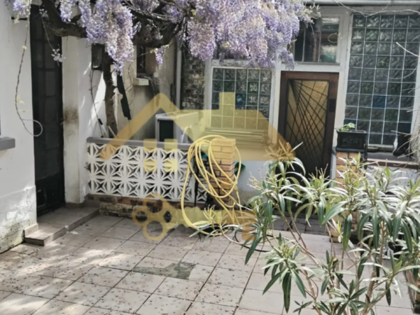 Maison avec potentiel à Vaujours - 239 000 € 