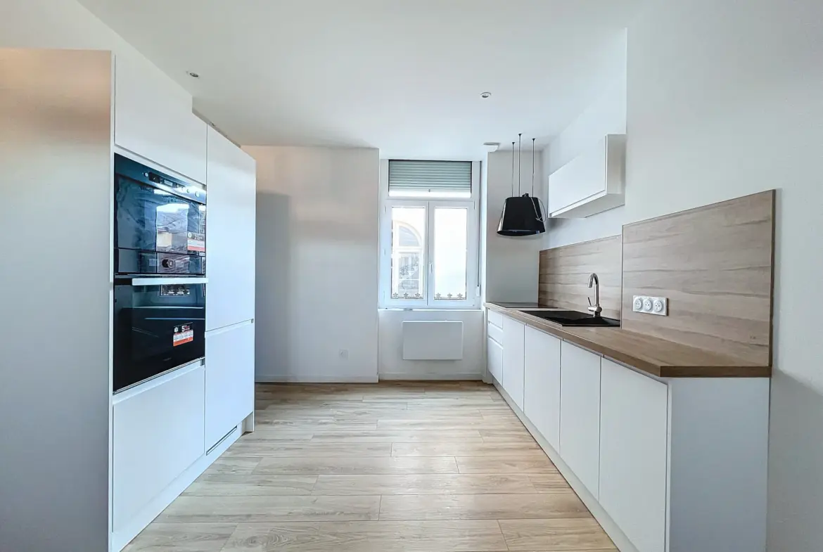 T2 Duplex rénové en hyper centre de Villefranche à vendre 
