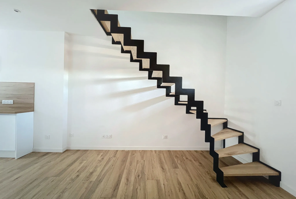 T2 Duplex rénové en hyper centre de Villefranche à vendre 