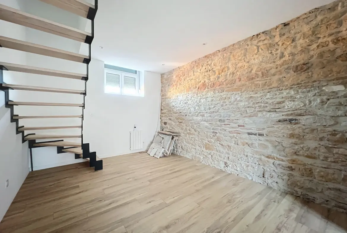 T2 Duplex rénové en hyper centre de Villefranche à vendre 