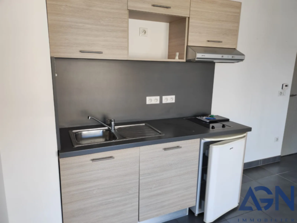 À vendre : Appartement 2 pièces avec terrasse et parking à Juvignac 