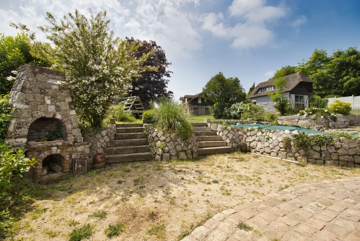 Maison spacieuse avec dépendances à Doudeville 