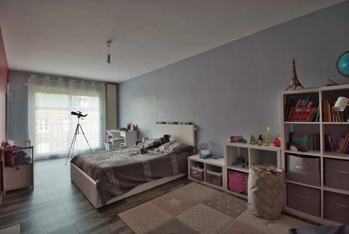 Maison spacieuse avec dépendances à Doudeville 