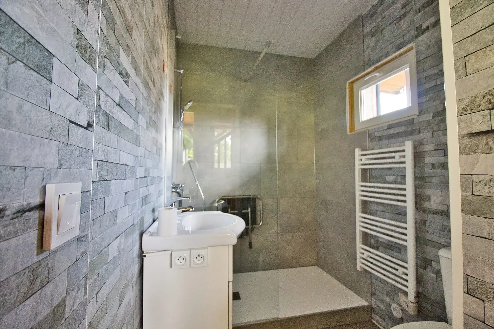 Maison spacieuse avec dépendances à Doudeville 