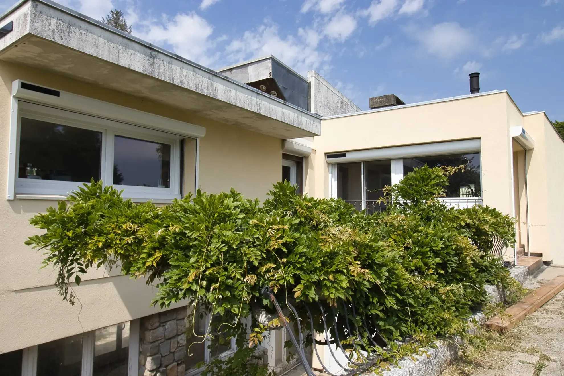 Maison spacieuse avec dépendances à Doudeville 