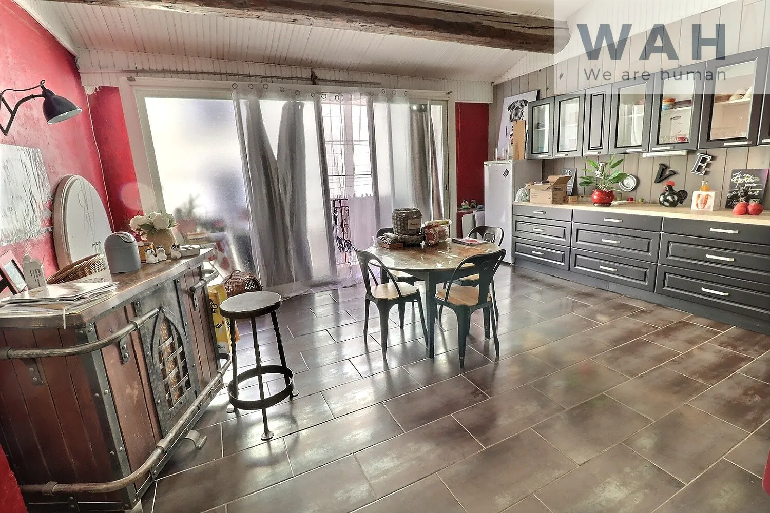 À vendre : appartement en duplex de 6 pièces à Saint Pargoire 
