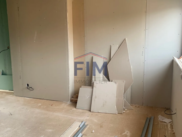 À vendre à Dieppe - Plateau de 55 m² à rénover 