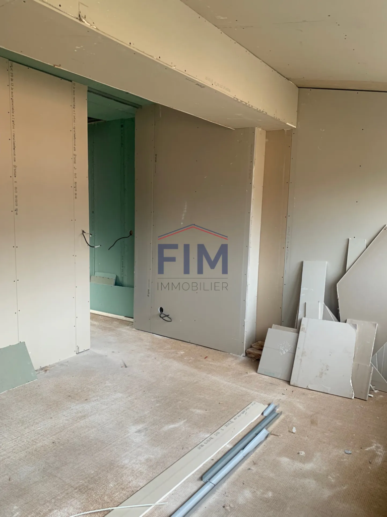À vendre à Dieppe - Plateau de 55 m² à rénover