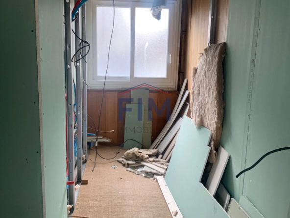 À vendre à Dieppe - Plateau de 55 m² à rénover 
