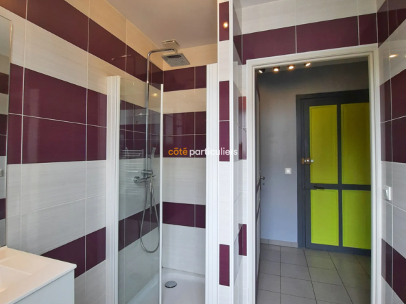 Appartement T3 à vendre à Dole - 46 m² avec garage 