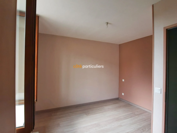 Appartement T3 à vendre à Dole - 46 m² avec garage 